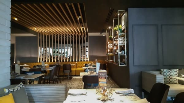 acento restaurante bar in cali