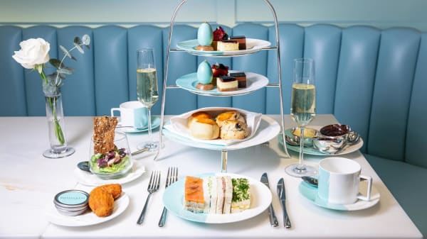 The Tiffany Blue Box Cafe in London 