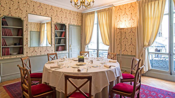 Menu Le Poulpry In Paris Thefork