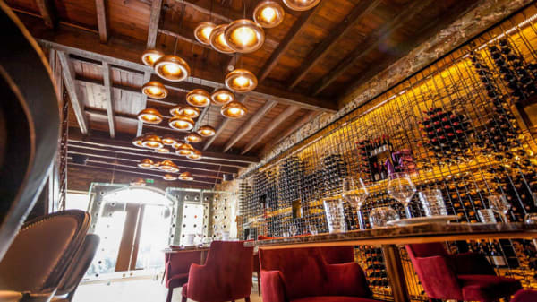 Vista da sala - T - Food, Wine & Fun, Santo Tirso