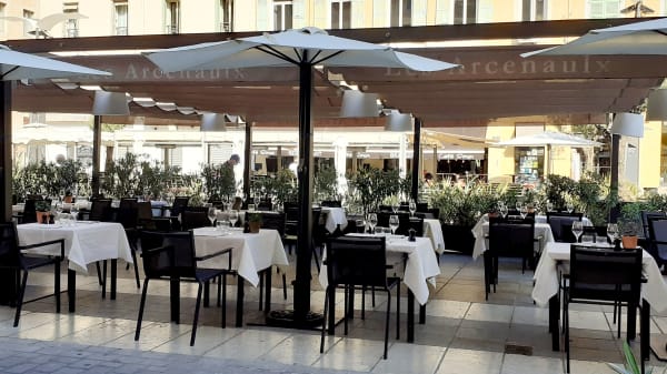 Les Arcenaulx In Marseille Restaurant Reviews Menu And Prices Thefork