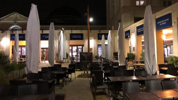 Pizzeria Cesar By Simone Zanoni In Versailles Restaurant Reviews Menu And Prices Thefork