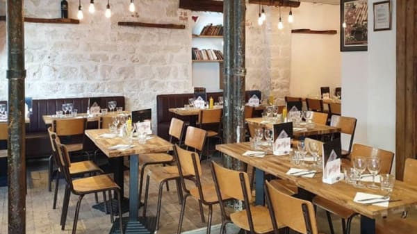 Restaurant Les Trois Freres A Paris Menu Avis Prix Et Reservation