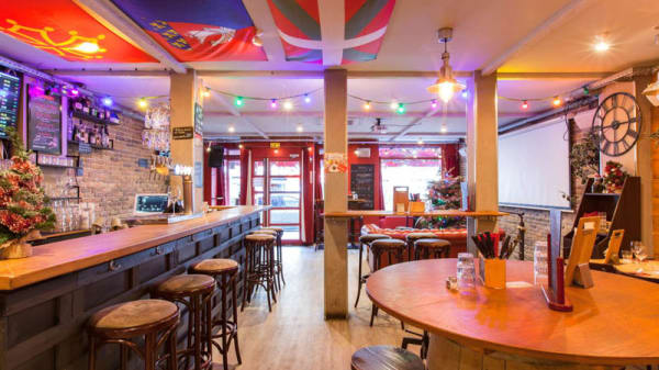 Wall Street Pigalle In Paris Restaurant Reviews Menu And Prices Thefork