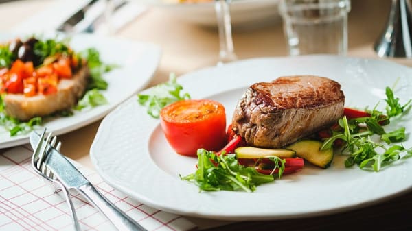 Dolce Vita I Stockholm Restaurangens Meny Oppettider Bokning Recensioner Samt Priser