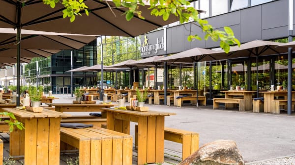 Hans Im Hans Im Gluck Burgergrill Bar Munchen Leo250 In Munich Restaurant Reviews Menu And Prices Thefork