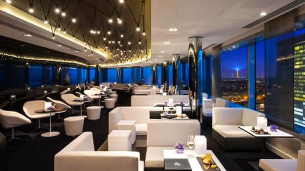 Skyline Paris Bar Lounge Hotel Melia Paris La Defense In Courbevoie Restaurant Reviews Menu And Prices Thefork