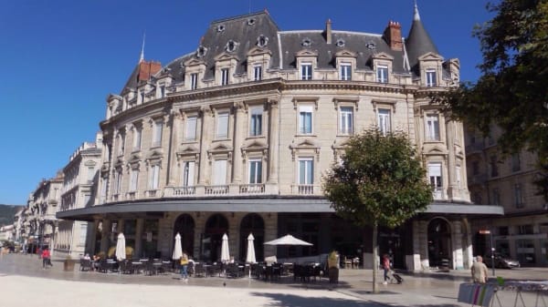 restaurant le grand cafe a valence 26000 menu avis prix et reservation sur thefork lafourchette