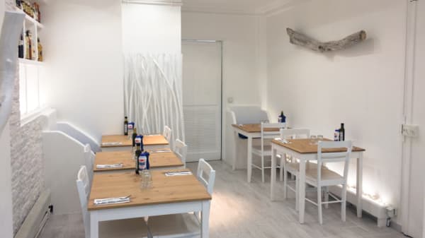La Maison Des Cyclades Levallois In Levallois Perret Restaurant Reviews Menu And Prices Thefork