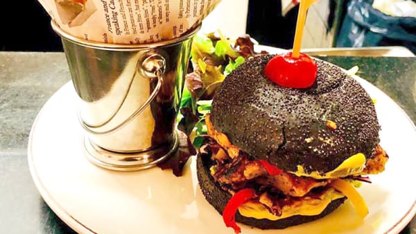 Le Chat Blanc In Paris Restaurant Reviews Menu And Prices Thefork