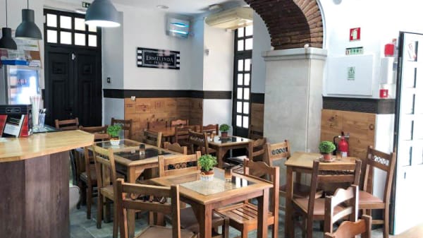 Vista do interior - O Cantinho do Fado, Setúbal