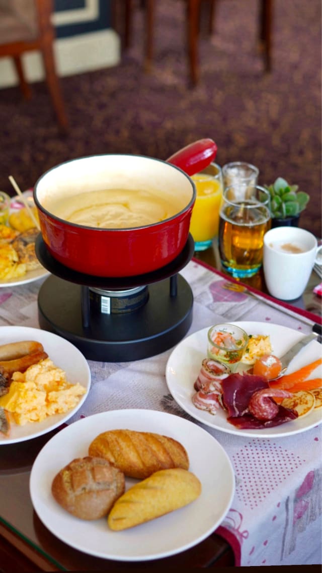 Fondue moitié/moitié (/pers) - Téséo, Warwick Geneva, Geneva