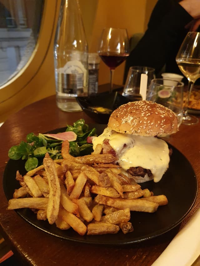 Le Burger Du 28 - Le 28, Lille