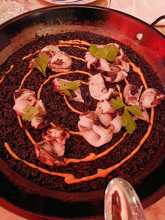 Arroz negro de choco  - Lota – Sea & Fire, Lisbon