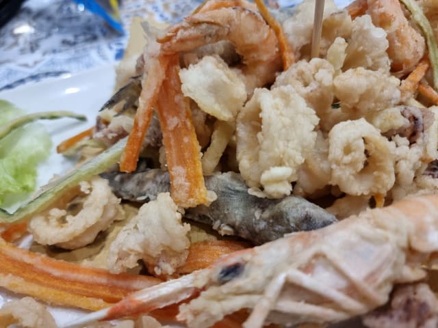 Fritto misto con verdure croccanti - Osteria del Mare