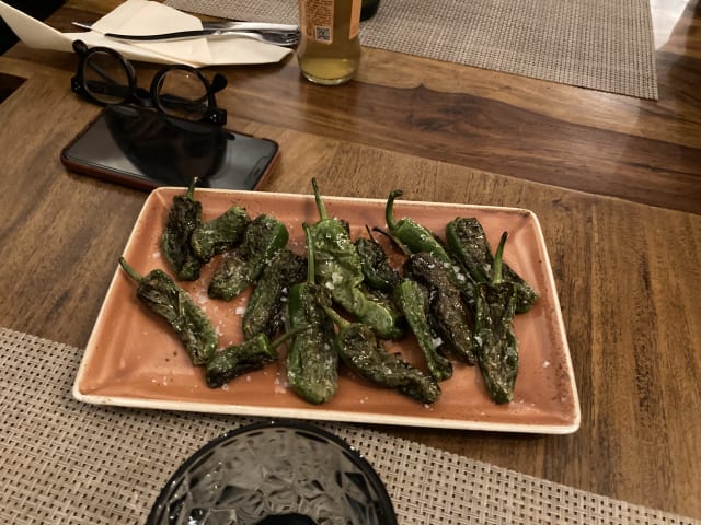 pimientos de padron - La Table de Sam, Lille