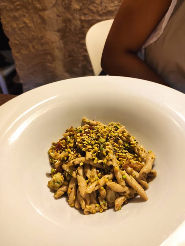 maccheroncini rana pescatrice - Osteria della Divina Provvidenza, Lecce