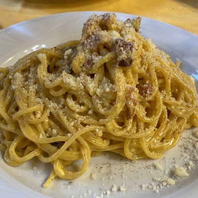 Spaghetti alla carbonara - Donati, Rome