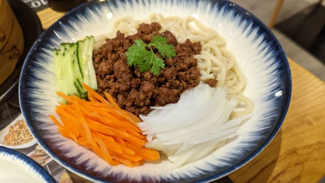 Fideos caseros al estilo pekinés - 101 Dim Sum Castelldefels