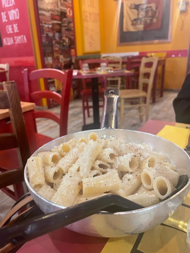 Rigatoni Cacio e pepe - La Fraschetta di Grottaperfetta, Rome