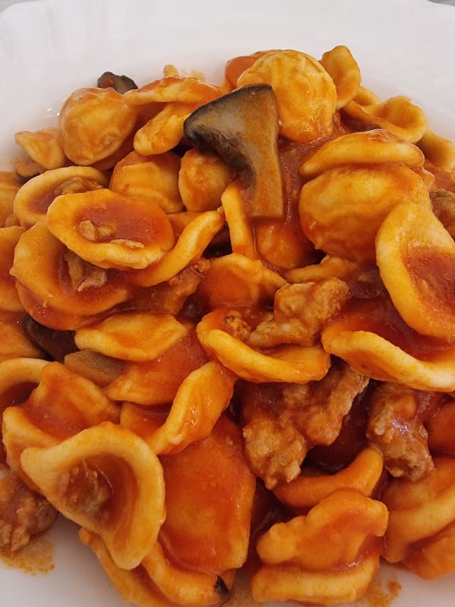 Orecchiette, salsiccia e funghi cardoncelli - Trattoria Del Corso, Altamura