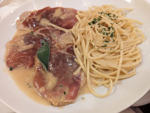 Saltimbocca alla romana - Auberge de Venise Montparnasse