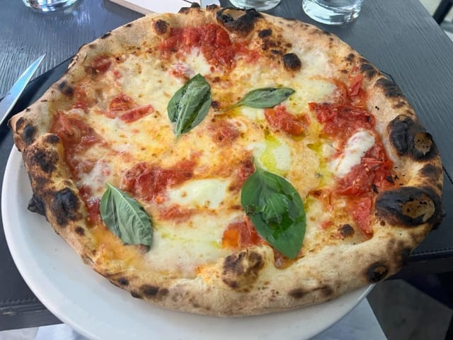 Bufalina del Vesuvio - Palazzo Petrucci Pizzeria, Naples