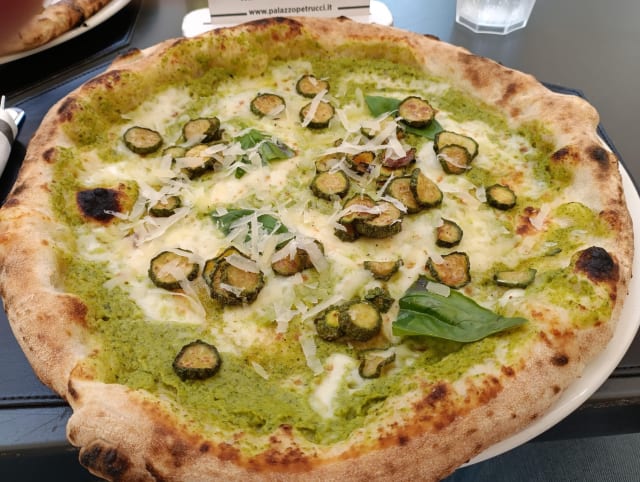 Nerano - Palazzo Petrucci Pizzeria, Naples