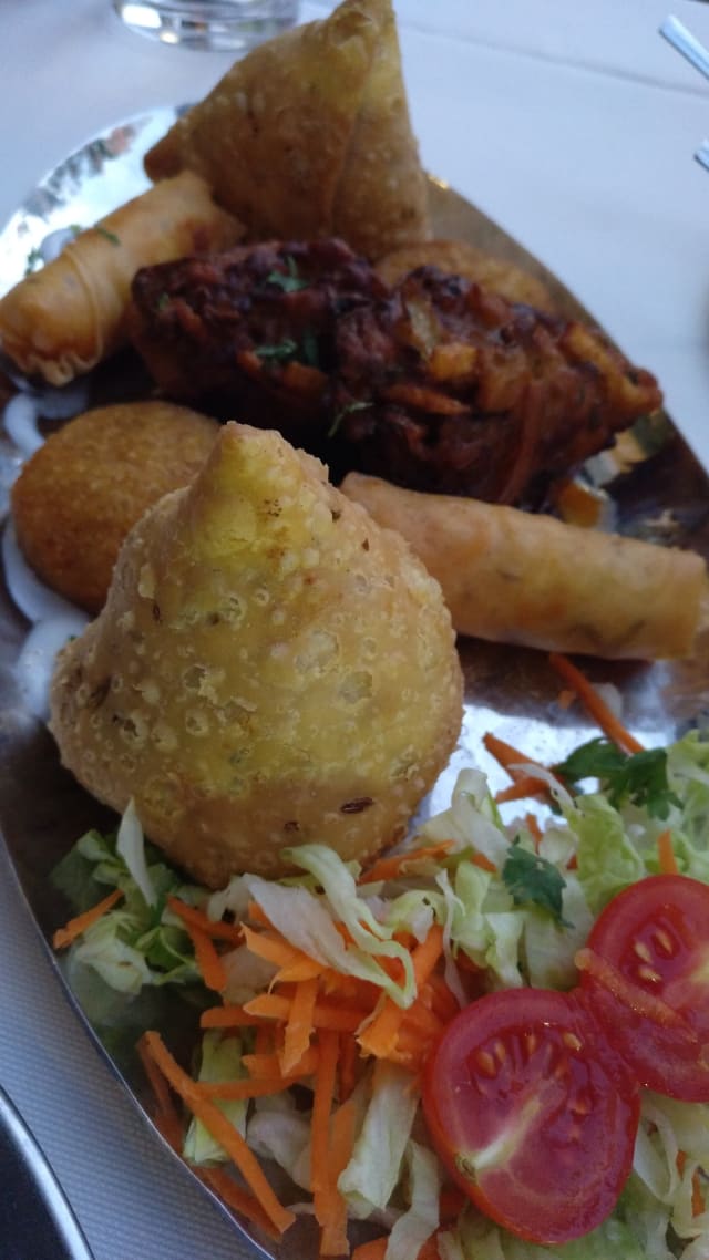 Assorted Appetizers Platter - Arpit Indian Restaurant, Madrid