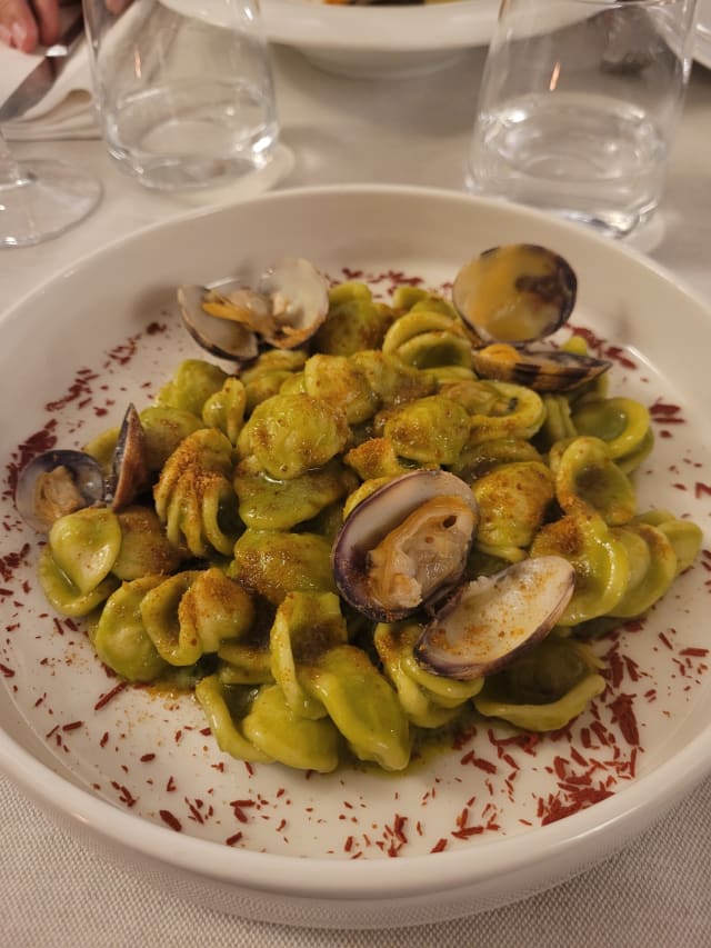 Le orecchiette fresche con salsa di cime di rapa, vongole e bottarga  - Enoteca Vesta