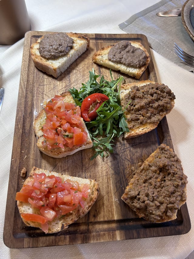 Crostini della tradizione toscana - Ristorante Oltrarno, Florence