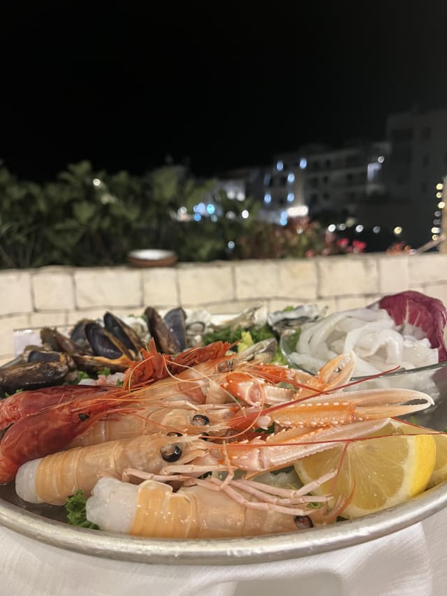 RAW SEAFOOD - Specchia Sant'Oronzo, Polignano A Mare