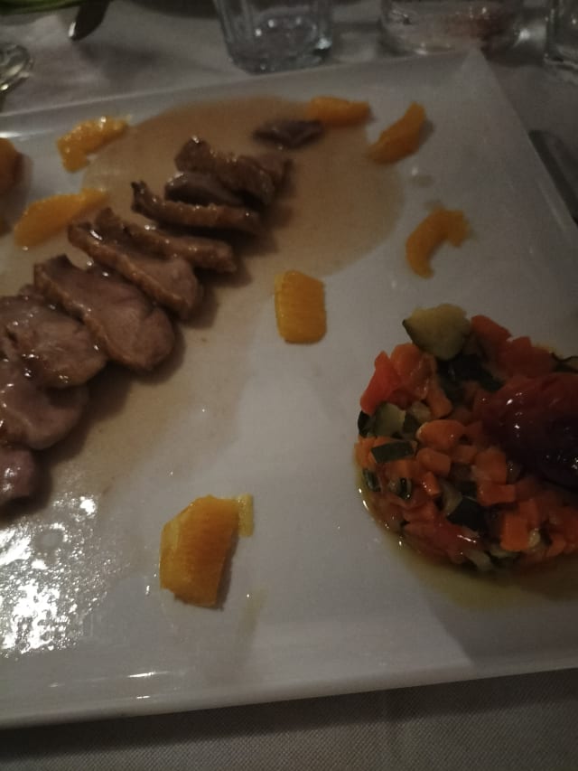 Petto d’anatra in riduzione di agrumi e le sue verdurine - Osteria Rambaldi