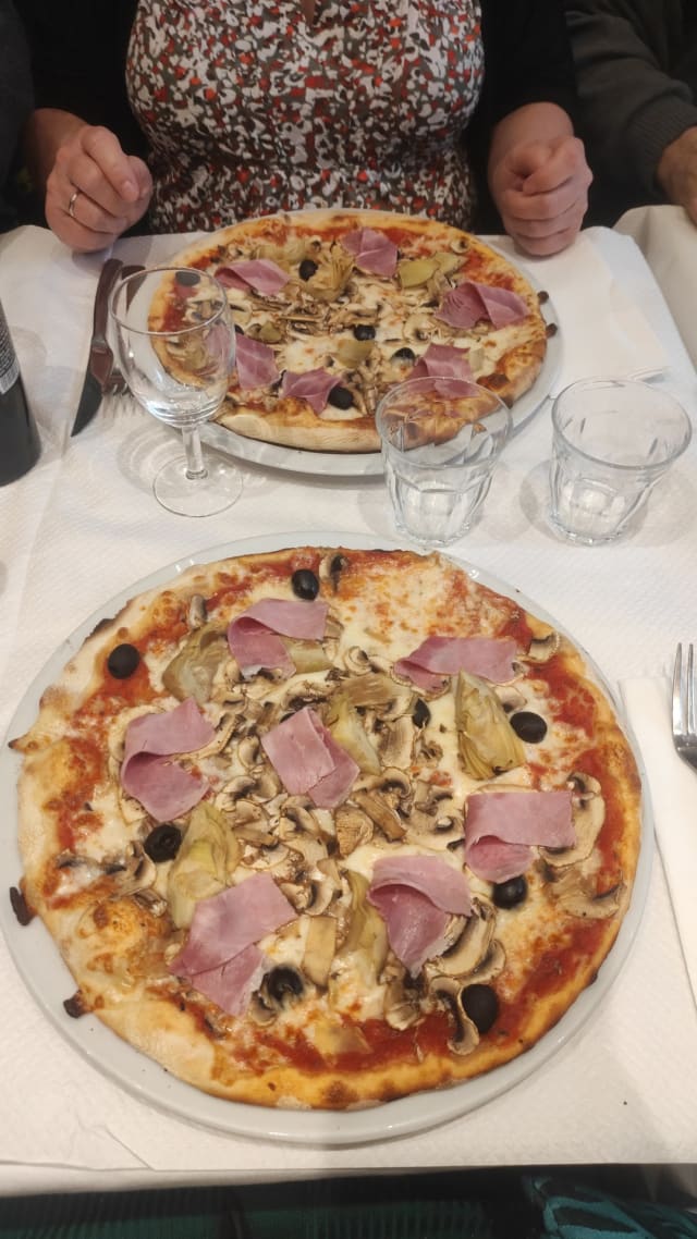 4 STAGIONI - Pizza Wawa, Paris