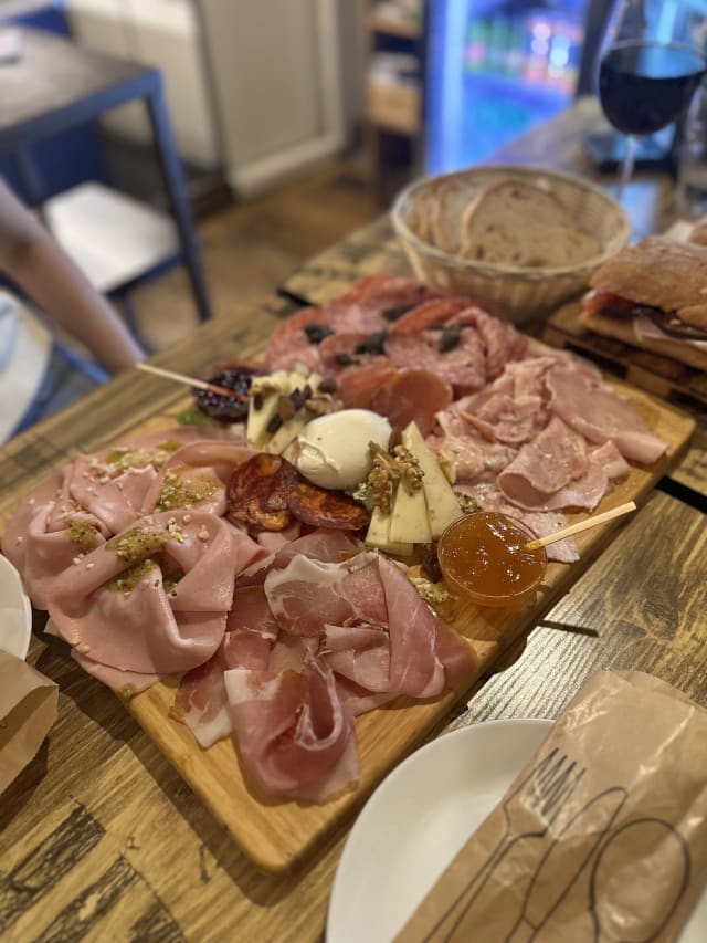 Gran tagliere di salumi e formaggi per due  persone - Baguetteria del Fico, Rome