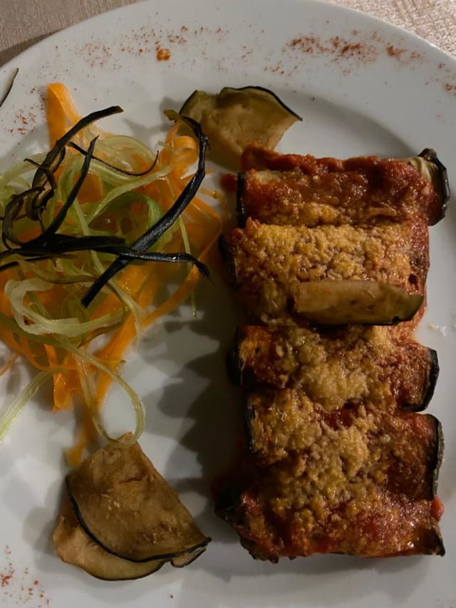 Involtini di melanzane alla salentina - Le Casine sull'Asso Trattoria