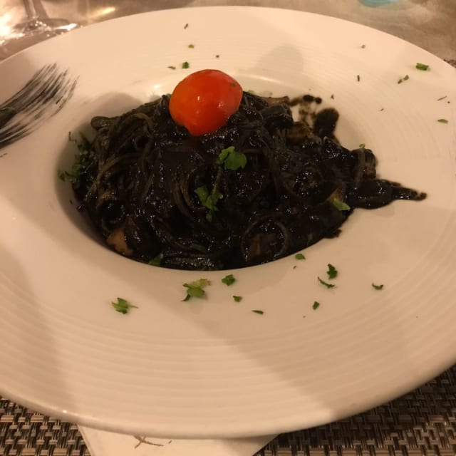 Tagliolini Al Nero Di Seppia - Osteria ai do Archi, Venice