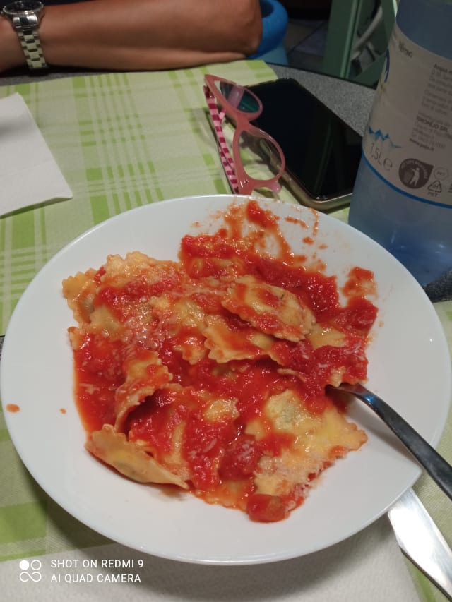 Ravioli al pomodoro(prodotto congelato) - Snack BAR Green Apple, Montecatini Terme