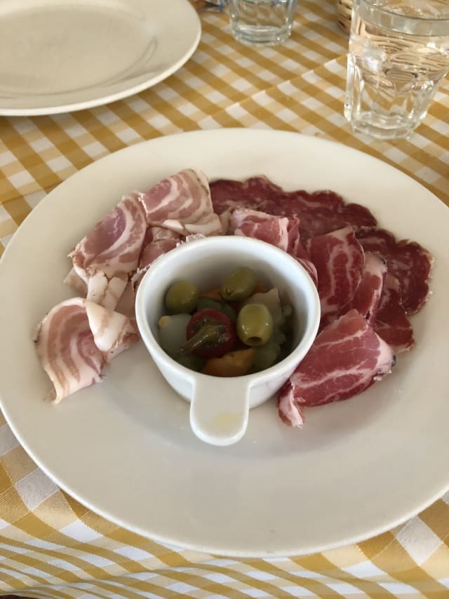 Salumi nostrani tipici - Il Fiore, Desenzano Del Garda