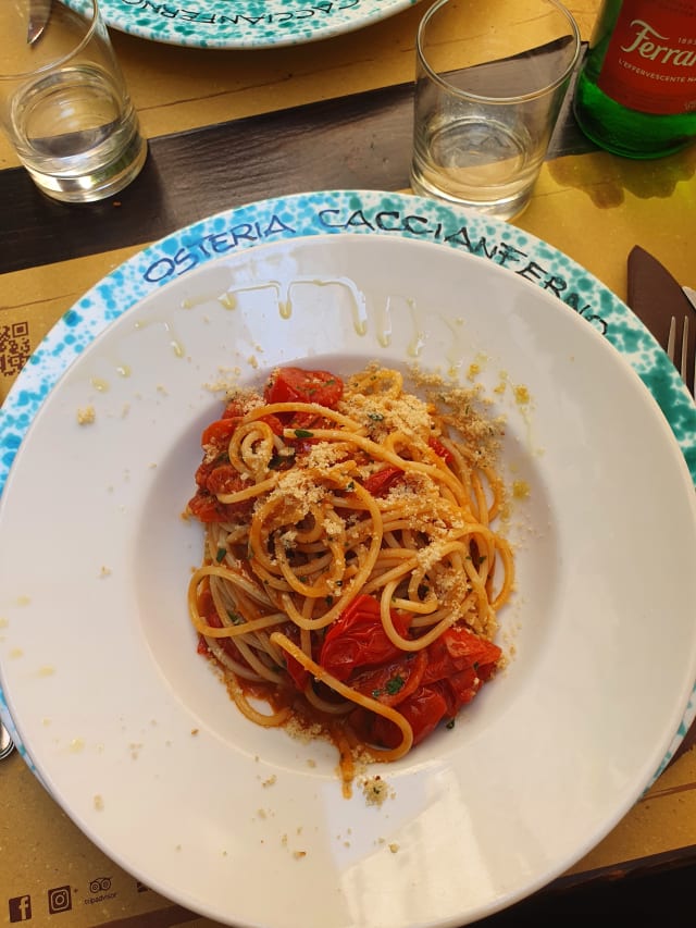 Spaghetti alla "San Giuvanidd" - Osteria Caccianferno, Trani