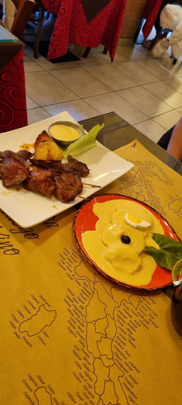 Anticucho de carne y papa a la huancaina - Mi Tierra, Rome