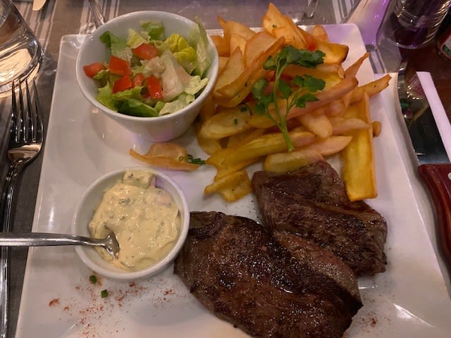 Pièce du boucher, Béarnaise, frites et salade - L'Envers du Décor - Théâtre Tristan Bernard 8ème, Paris