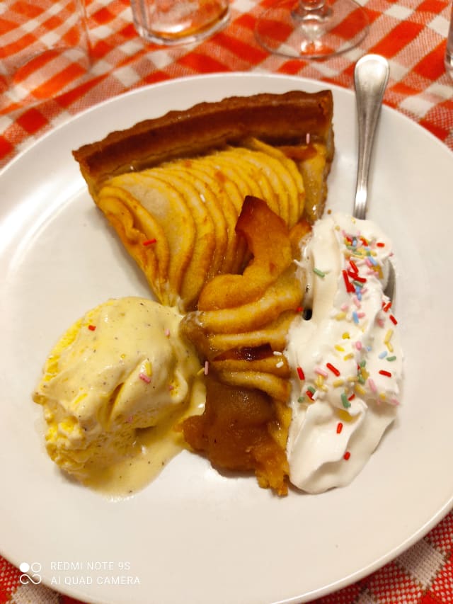 TARTE AUX POMMES - Le Ptit Bouchon Dijonnais, Dijon