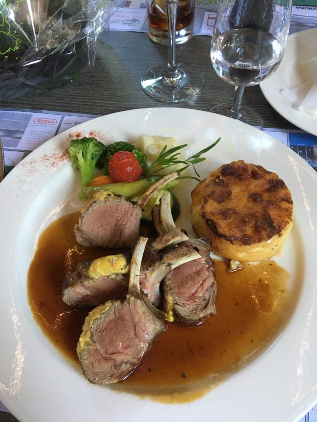 Rack d'agneau Bourg-Ville - Bourg Ville, Martigny