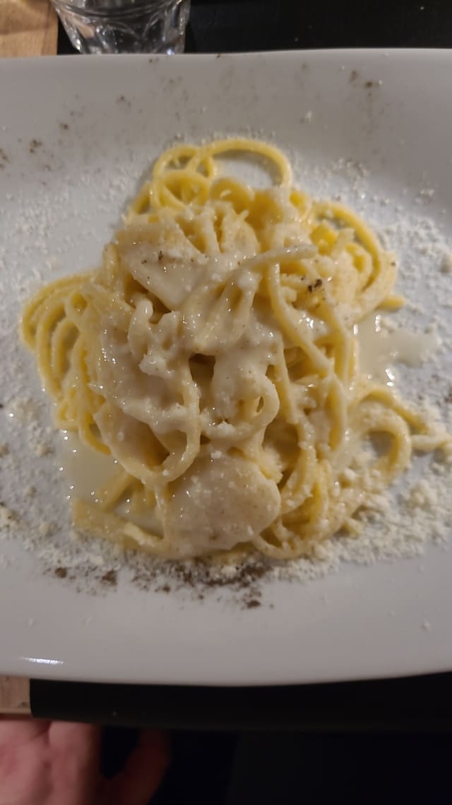 Tonnarelli cacio e pepe - Sgarro Bistrot, Rome