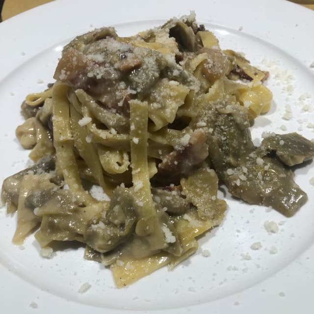 Fettuccine alla gricia con carciofi - Sgarro Bistrot, Rome