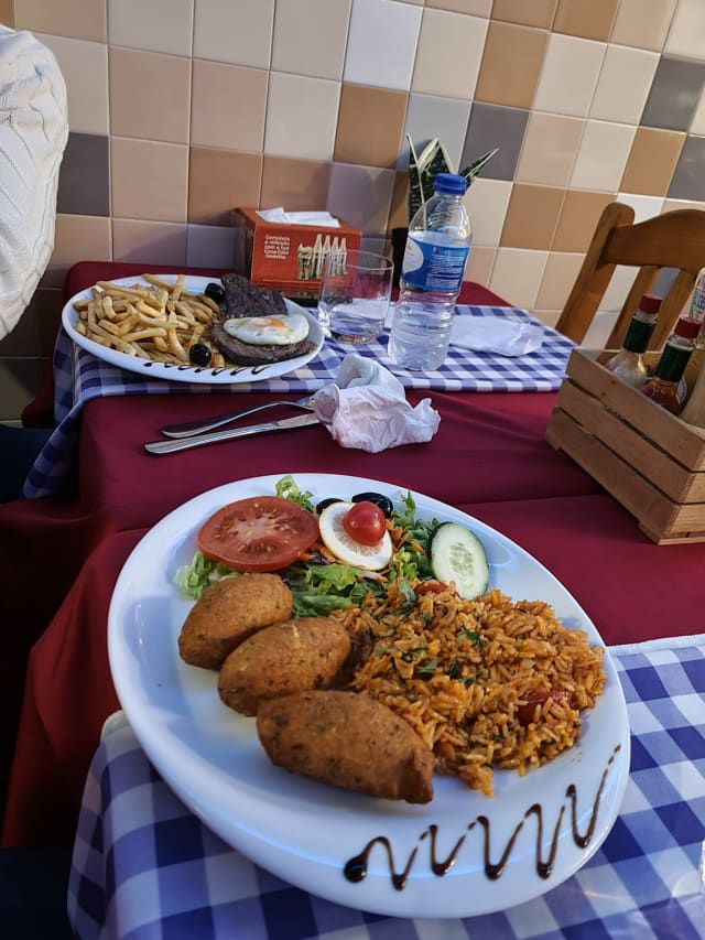 Prato pastéis de bacalhau - Cervejaria Solar do Vez, Lisbon