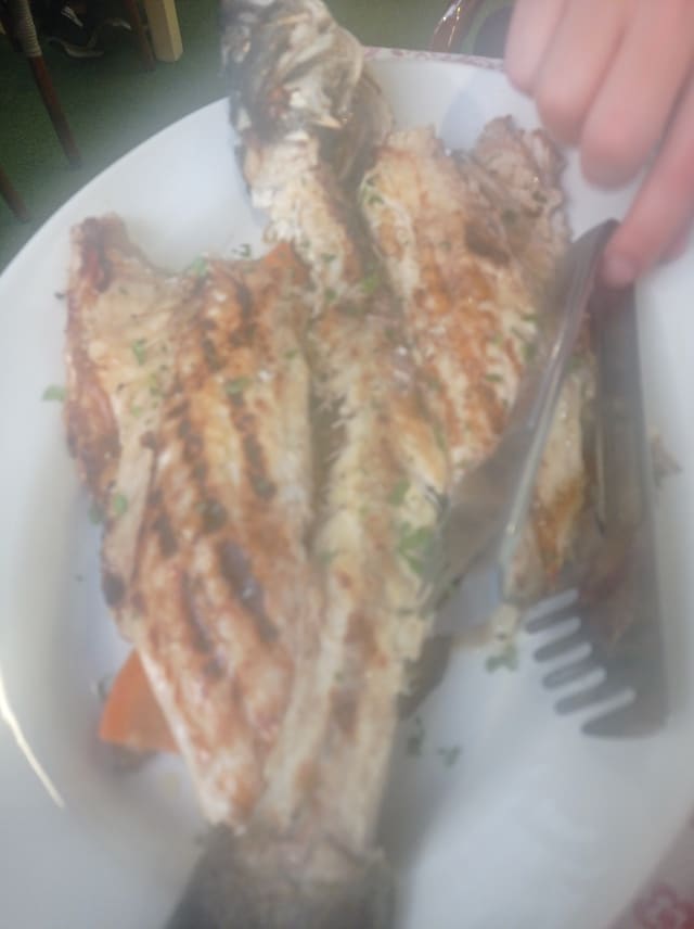 Branzino al forno con verdure - Sale e Pepe, Viareggio