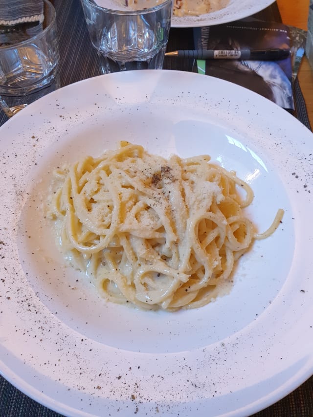 cacio e pepe - Il Tarallo, Rome