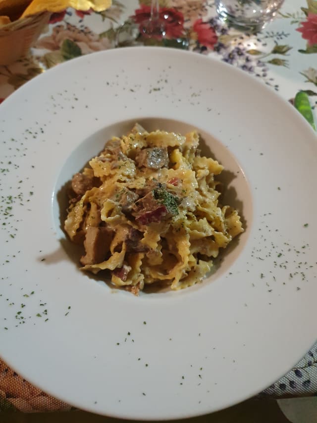 Tagliatelle di Camerino con Porcino Reale di Castelluccio e Speck dell'Alto Adige e Panna - "Da Rosary" a Torre Sangiovanni